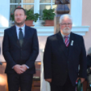 Wathay szobor és díszpolgári címek átadása Vágon
