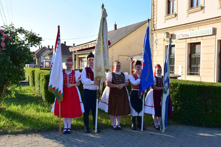 Trianoni megemlékezés Szanyban.