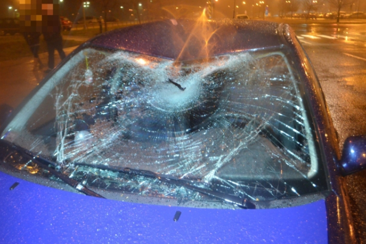 Alig esett a hó, máris négy gyalogost ütöttek el a megyében