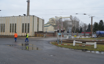 Letörte a petőházi sorompó csapórúdját, és elhajtott