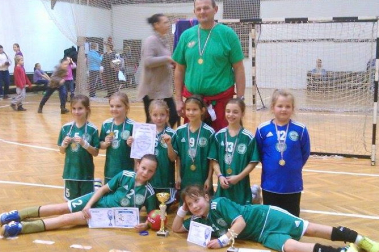 Tornagyőztes lett a HétFő KC U8-as csapata Tatabányán