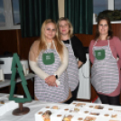 Iskolai adventi vásár a Szent Anna Katolikus Általános Iskola és Óvodában, Szanyban.