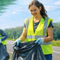 Szemétszedési akció a bekötő utak mentén