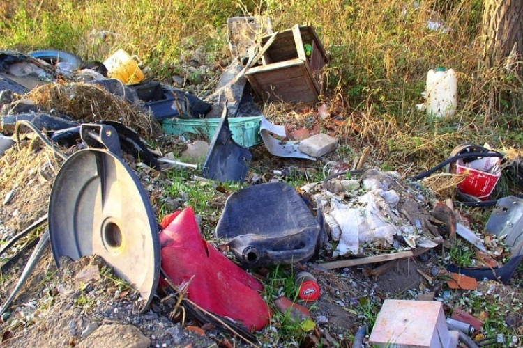 Szemétszedés a Rábaköz falvaiban