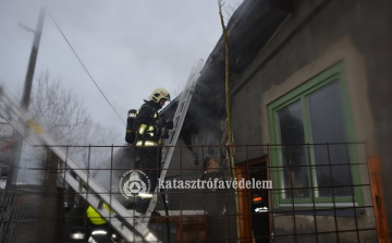 Balesetek, tűzesetek, viharkárok adtak sok munkát a múlt héten a megye tűzoltóinak