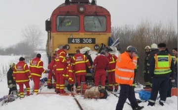 Teherautóval ütközött egy vonat Sopronnémetinél