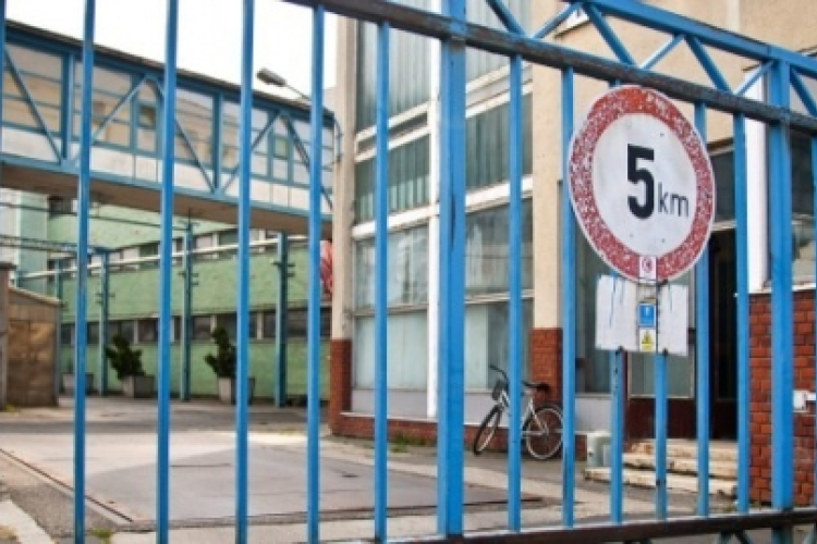 Háromból egyetlen pályázat érvényes a kapuvári húsgyár vagyonára