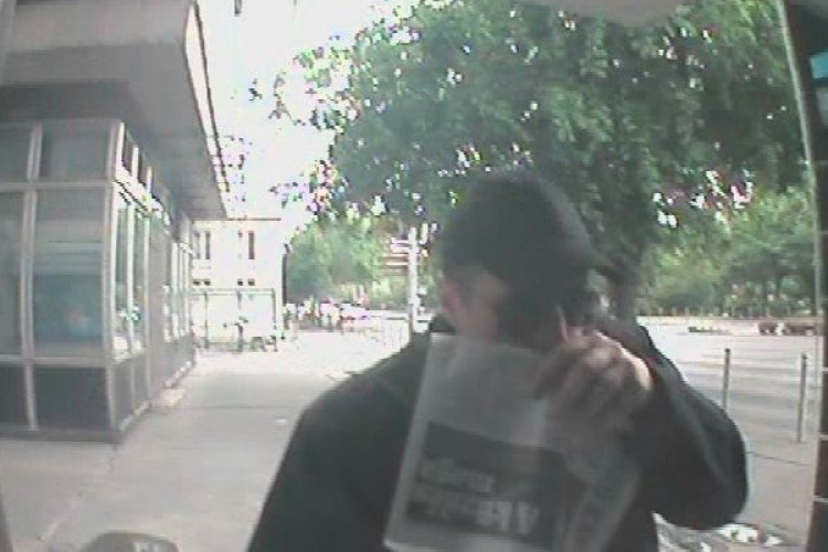 Tanáriból lopott. Kis ismeri fel?