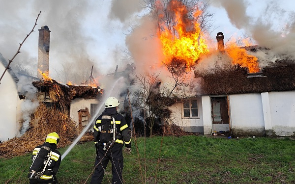 Miért legyen otthon füst- és szén-monoxid-érzékelőd?