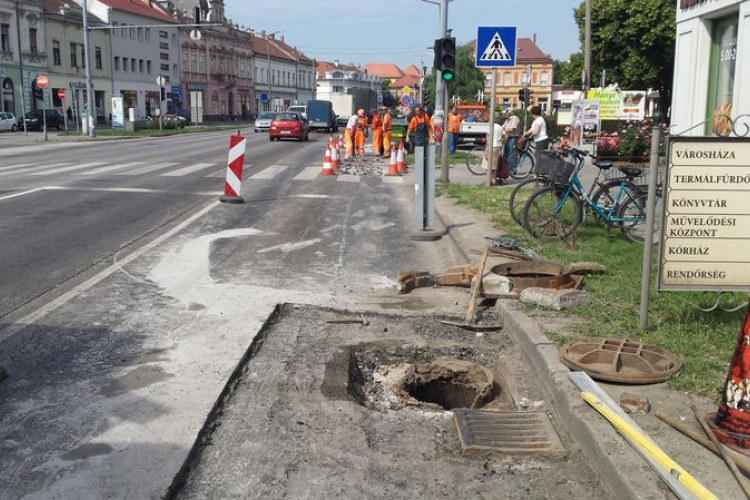Csornán csak a dugó állandó, az oka mindig más