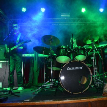 ACUSTIC 69 buli Szanyban
