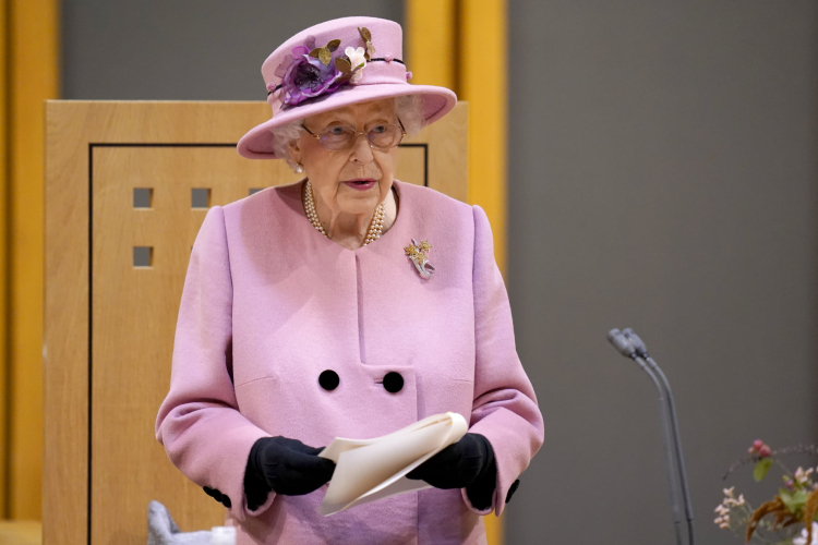 Kórházban került Erzsébet királynő