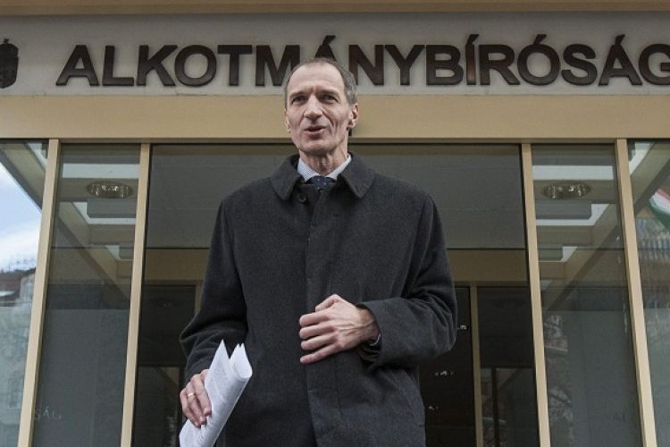 Alkotmányellenes a választási regisztráció