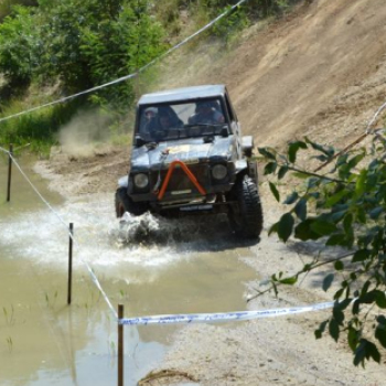 Off-road verseny Csermajorban