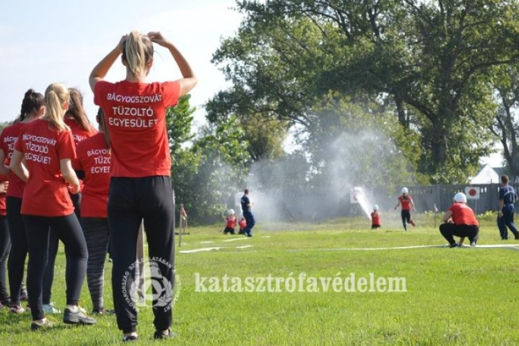 Nagyszerűen szerepeltek a rábaközi önkéntes tűzoltók a megyei versenyen