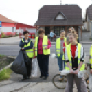 Szemetet szedtek a szilsárkányiak a Föld Napja alkalmából