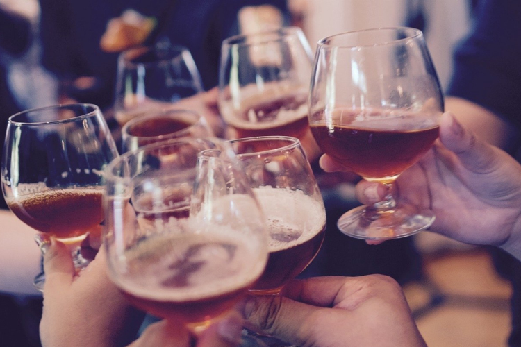 Az alkohol a korábban véltnél gyakrabban okozhat rákot