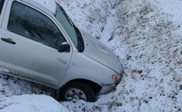 Megjött a tél, vigyázzunk gyalogosan és autóval is! 