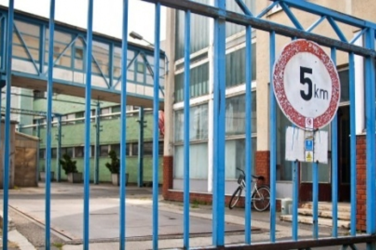Ismét együttes pályázatot írtak ki a felszámolás alatt álló kapuvári húsgyár vagyonára