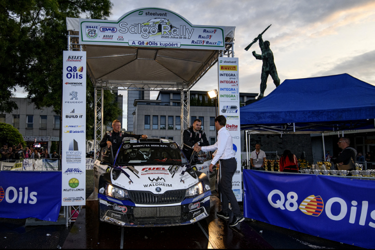 Rally: Örülünk a célba érkezésnek! 