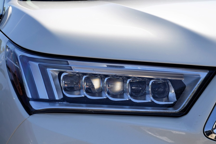 A chiphiány miatt megugrott az igény a használt személyautók iránt