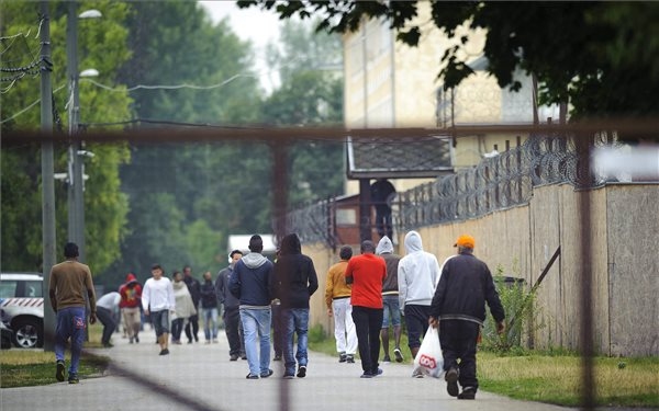 Segítséget ajánlottak a cseh egyházak a bevándorlók ügyében