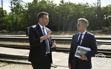 Vitézy Dávid ismertette a vasútfejlesztés tízéves programját, az M3-as metró meghosszabbítását is bejelentette