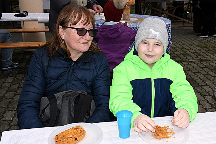 II. Falusi disznóvágás Szanyban.