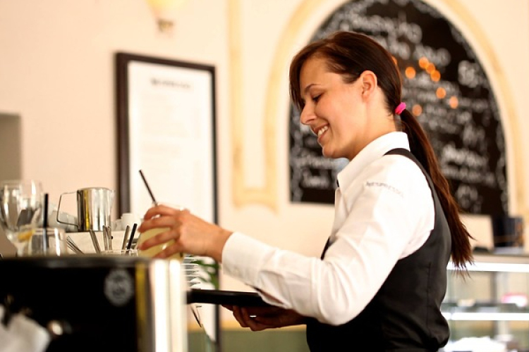 Ezekre a munkakörökre keresnek embereket Csornán, Kapuváron és a környéken