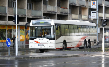 Autóbusz közlekedés az őszi szünetben