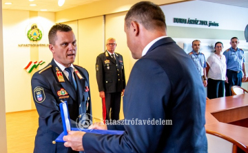 Elismerések a belügyminisztertől a járványhelyzetben nyújtott helytállásért