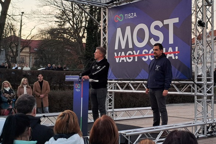 Magyar Péter és Bóna Szabolcs választási nagygyűlése Kapuváron