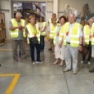 A  nyugdíjas dolgozók látogatása Szanyban az Interfa Bútoripari kft-nél. (2026. 05.28.)
