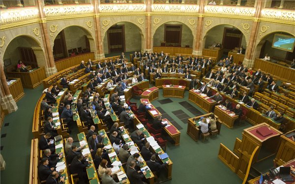 Befejeződik a jövő évi költségvetés általános vitája