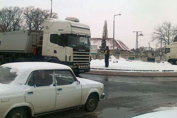 A kamionok megint nem hajthatnak a 86-os főútra
