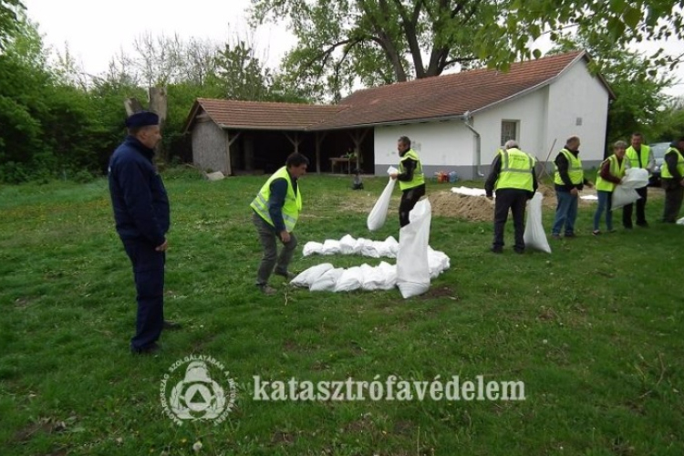 Polgári védelmi gyakorlatot tartottak Szilsárkányban