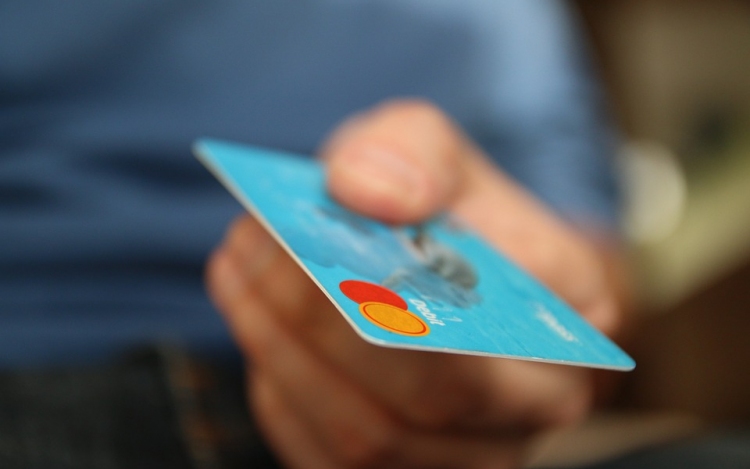 Adófizetés a NAV-nál gyorsan és egyszerűen, bankkártyával