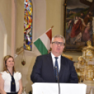 Ballagás és szentmise a Szany iskolában és templomban.