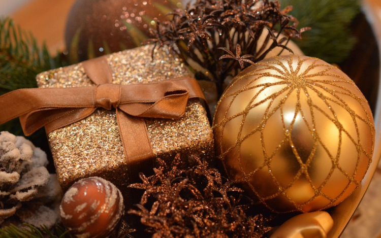 Élő adventi naptár Győrsövényházon