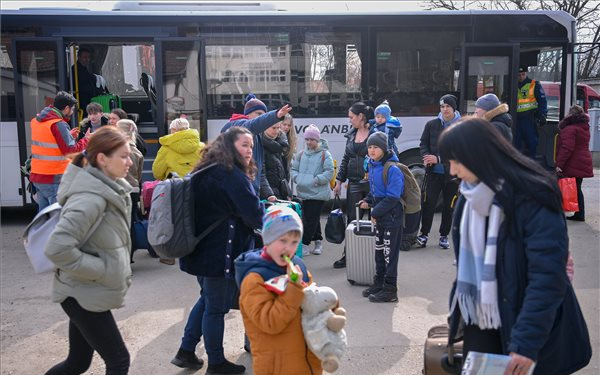 Kormányszóvivő: Magyarország újabb humanitárius segítséget nyújt
