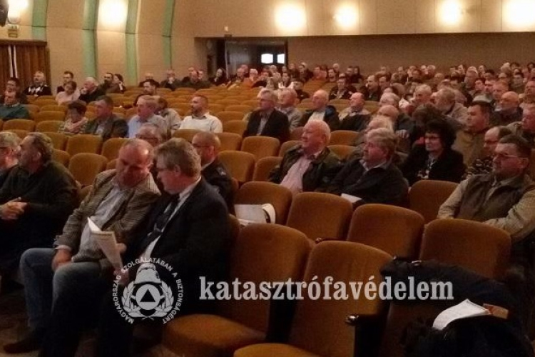 Gazdafórumot tartottak Csornán a tűzmegelőzésről
