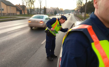 Kapuváron a biztonságos közlekedés érdekében ellenőriztek a rendőrök