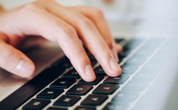 Az online ügyintézés előnyeire hívja fel a figyelmet az adóhatóság