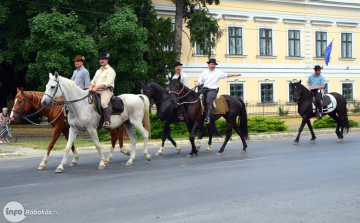 Lóháton utazó néptánc varázs