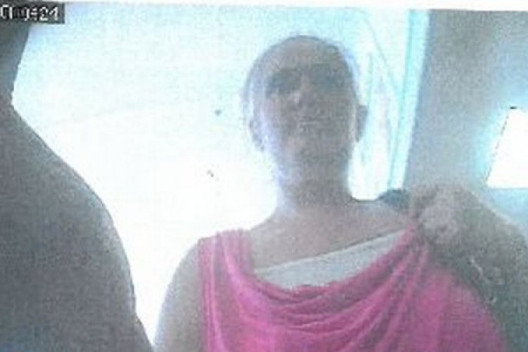 Lopott bankkártyával vettek fel pénzt