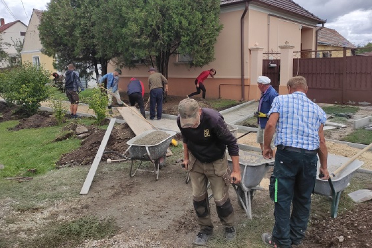 Szombaton is várják Rábatamásiban a dolgos kezeket