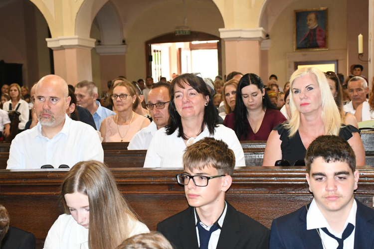 Te Deum hálaadó szentmise, tanévzáró és ballagás a szanyi Szent Anna Katolikus Általános Iskola és Óvodában
