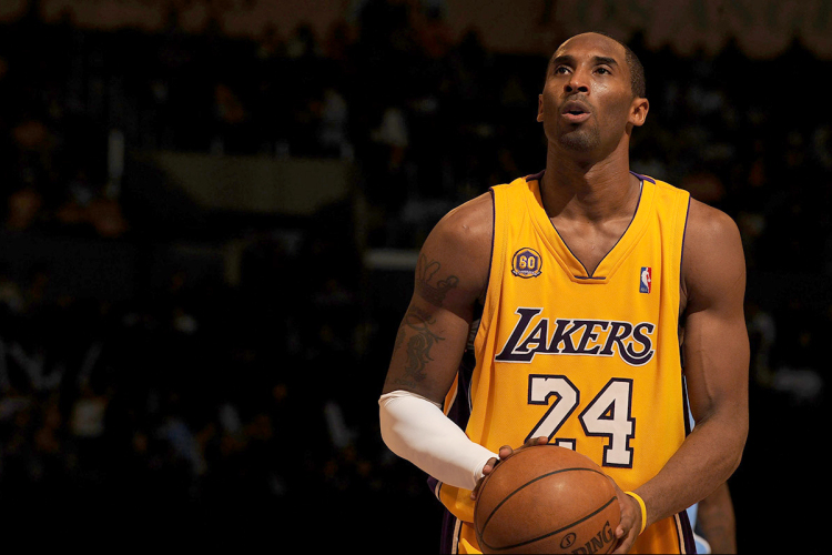 Helikopter-balesetben nyolcadmagával életét vesztette Kobe Bryant