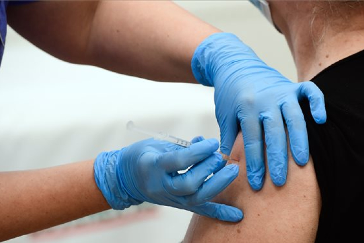 Mobil oltópontokkal próbálják növelni az immunitást az Egyesült Államokban