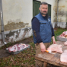 Falusi disznóvágás Szanyban.